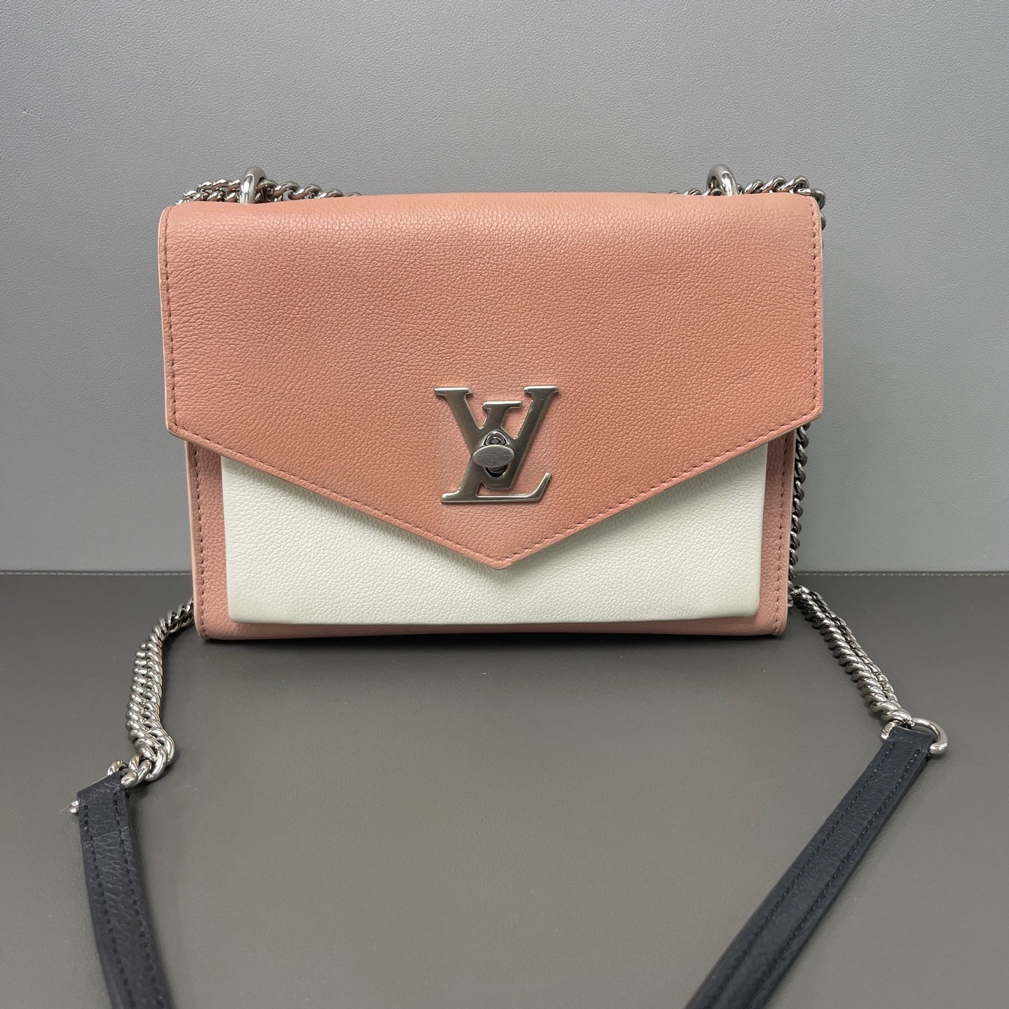 Louis Vuitton - Lockme - Leather - Multicolour - (mini)