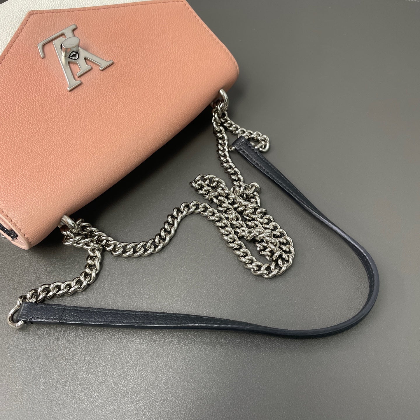 Louis Vuitton - Lockme - Leather - Multicolour - (mini)