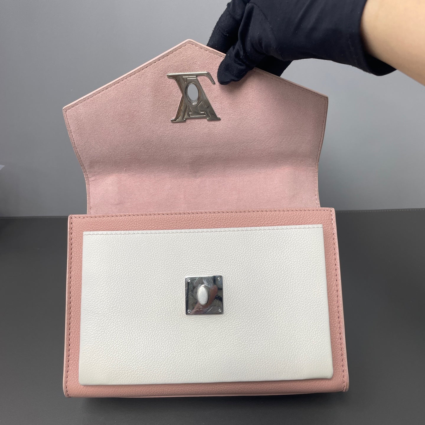 Louis Vuitton - Lockme - Leather - Multicolour - (mini)