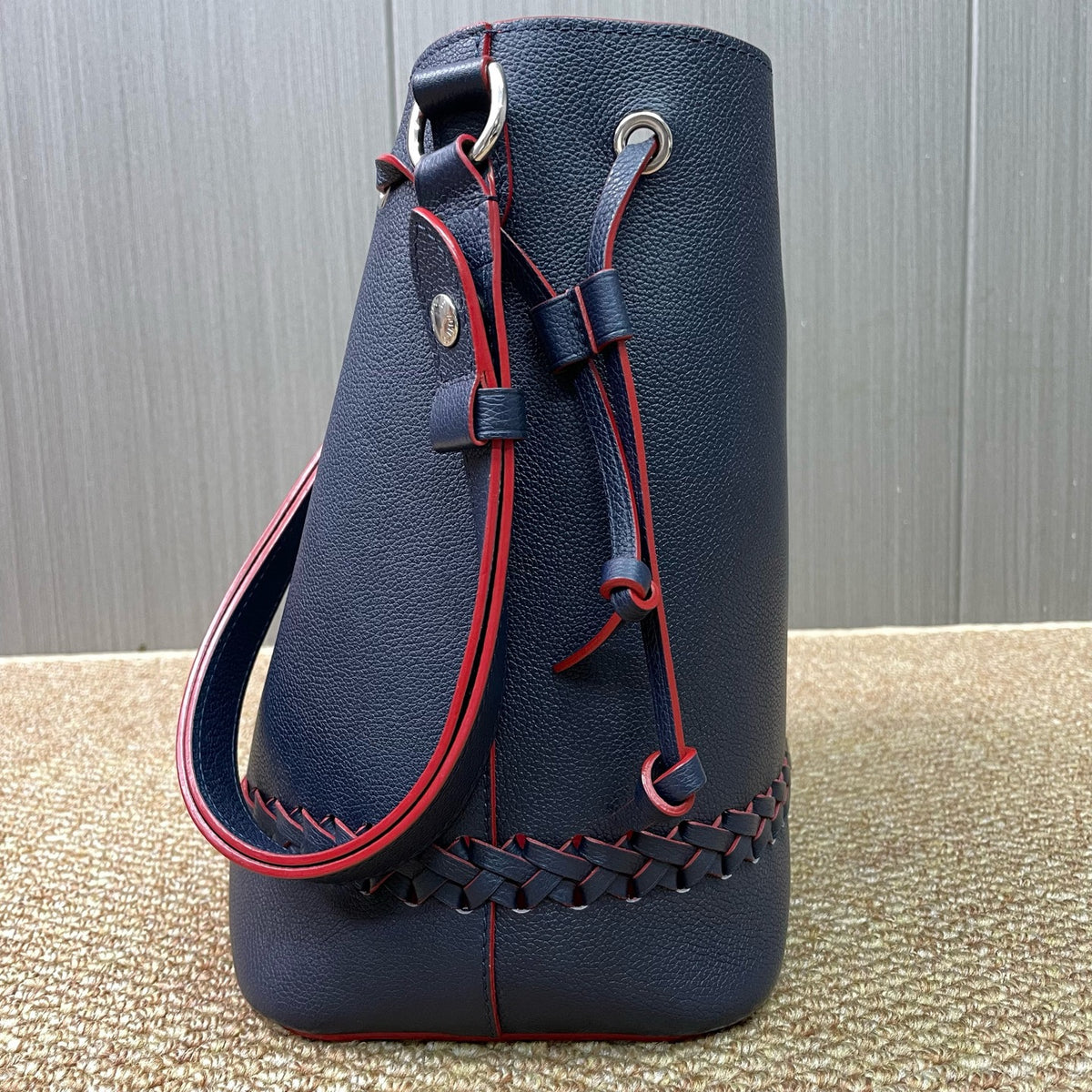 Louis Vuitton - Lockme - Leather - Navy - (Medium)
