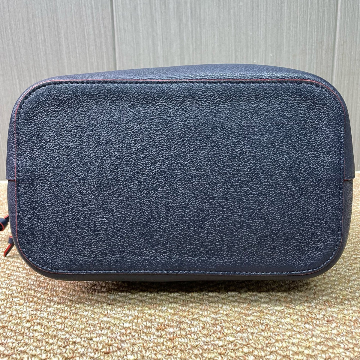 Louis Vuitton - Lockme - Leather - Navy - (Medium)