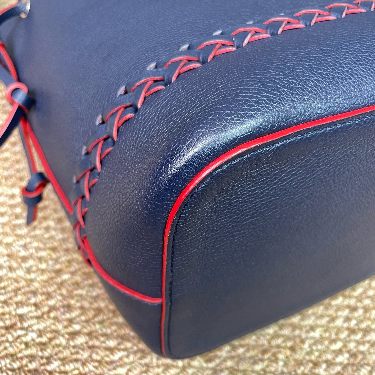 Louis Vuitton - Lockme - Leather - Navy - (Medium)