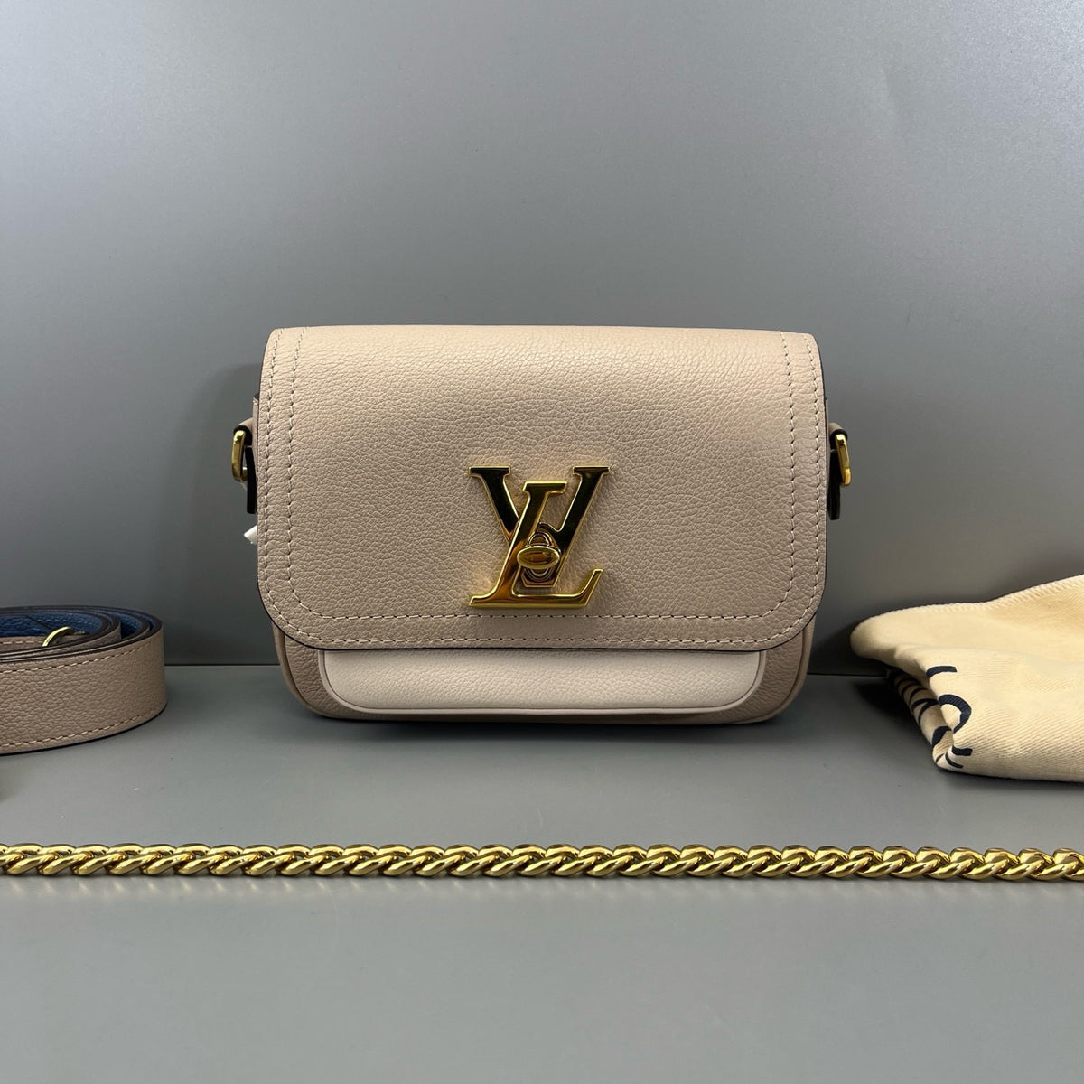 Louis Vuitton - Lockme - Leather - Pink - (mini)