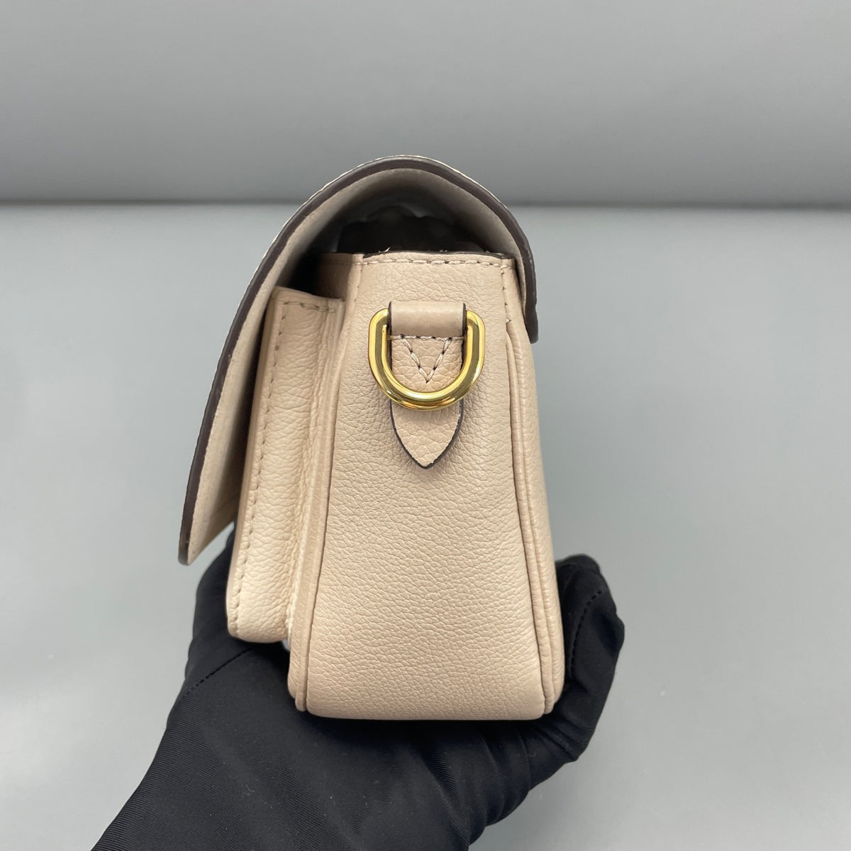 Louis Vuitton - Lockme - Leather - Pink - (mini)