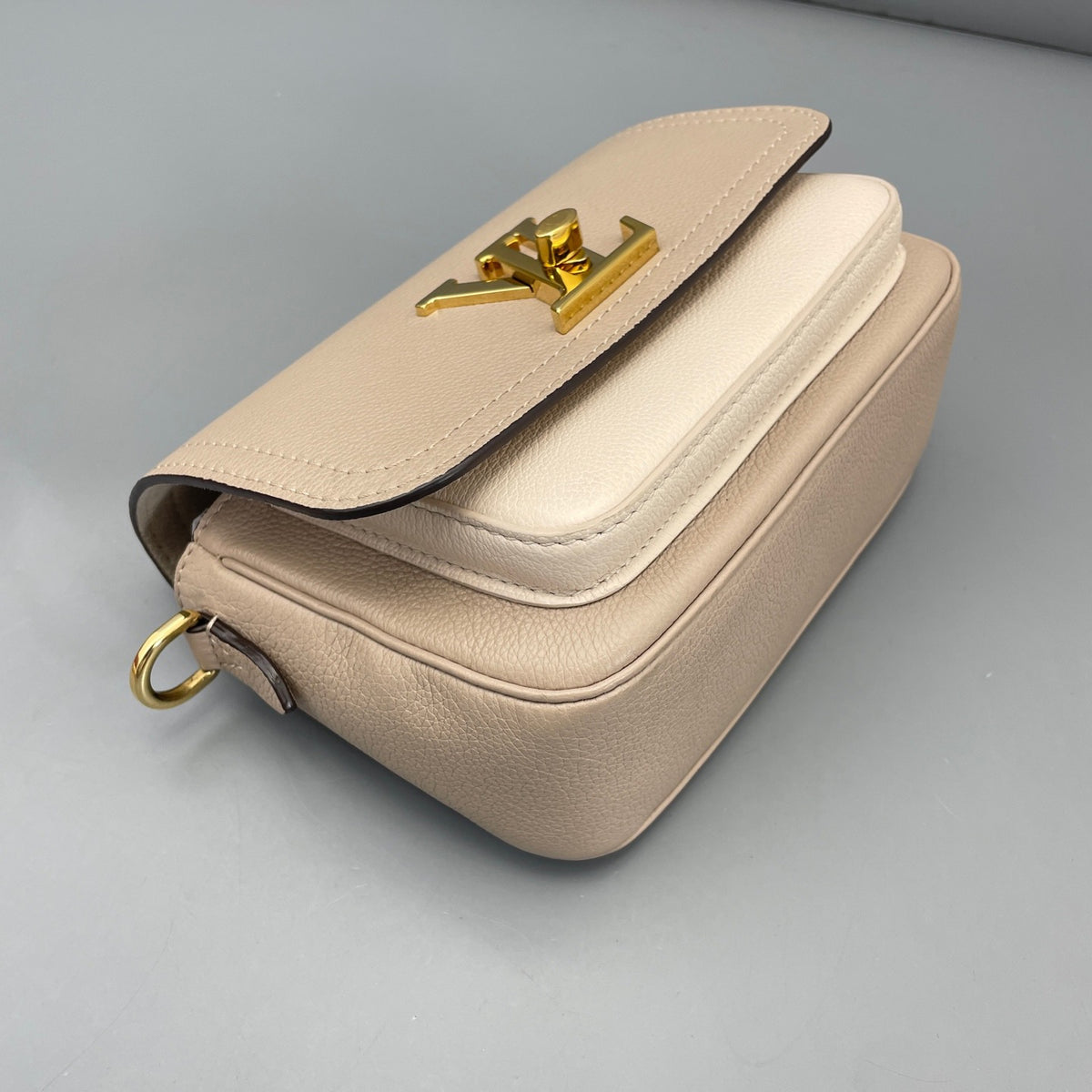 Louis Vuitton - Lockme - Leather - Pink - (mini)