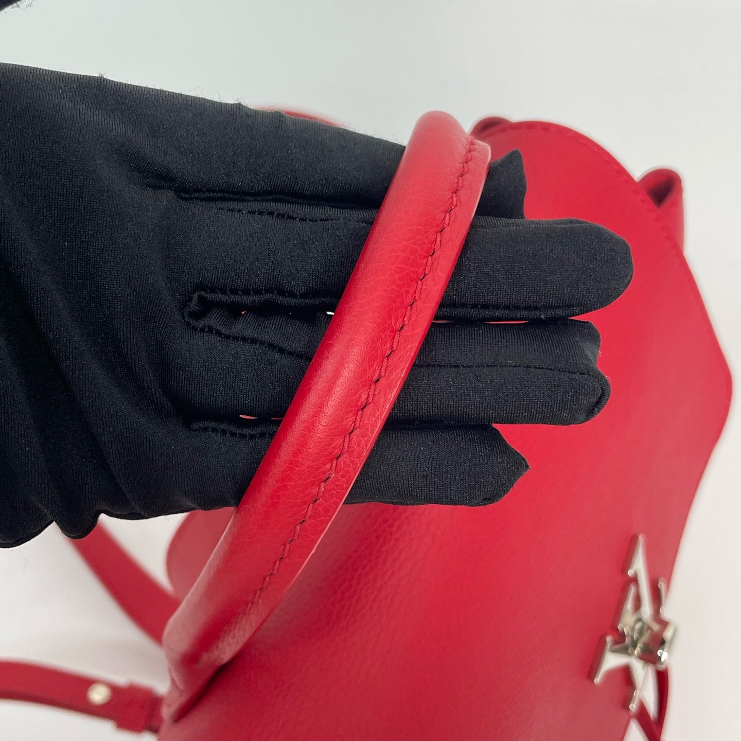 Louis Vuitton - Lockme - Leather - Red - (small)