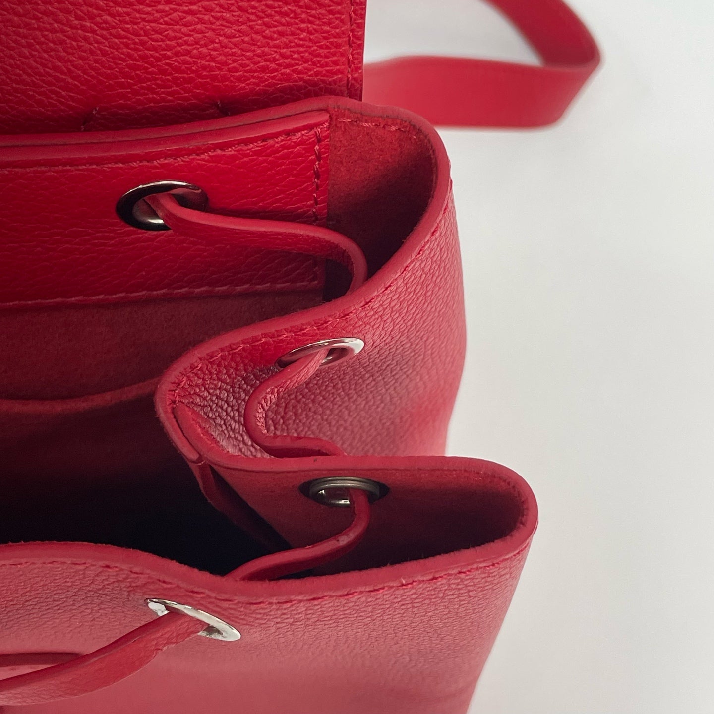 Louis Vuitton - Lockme - Leather - Red - (small)