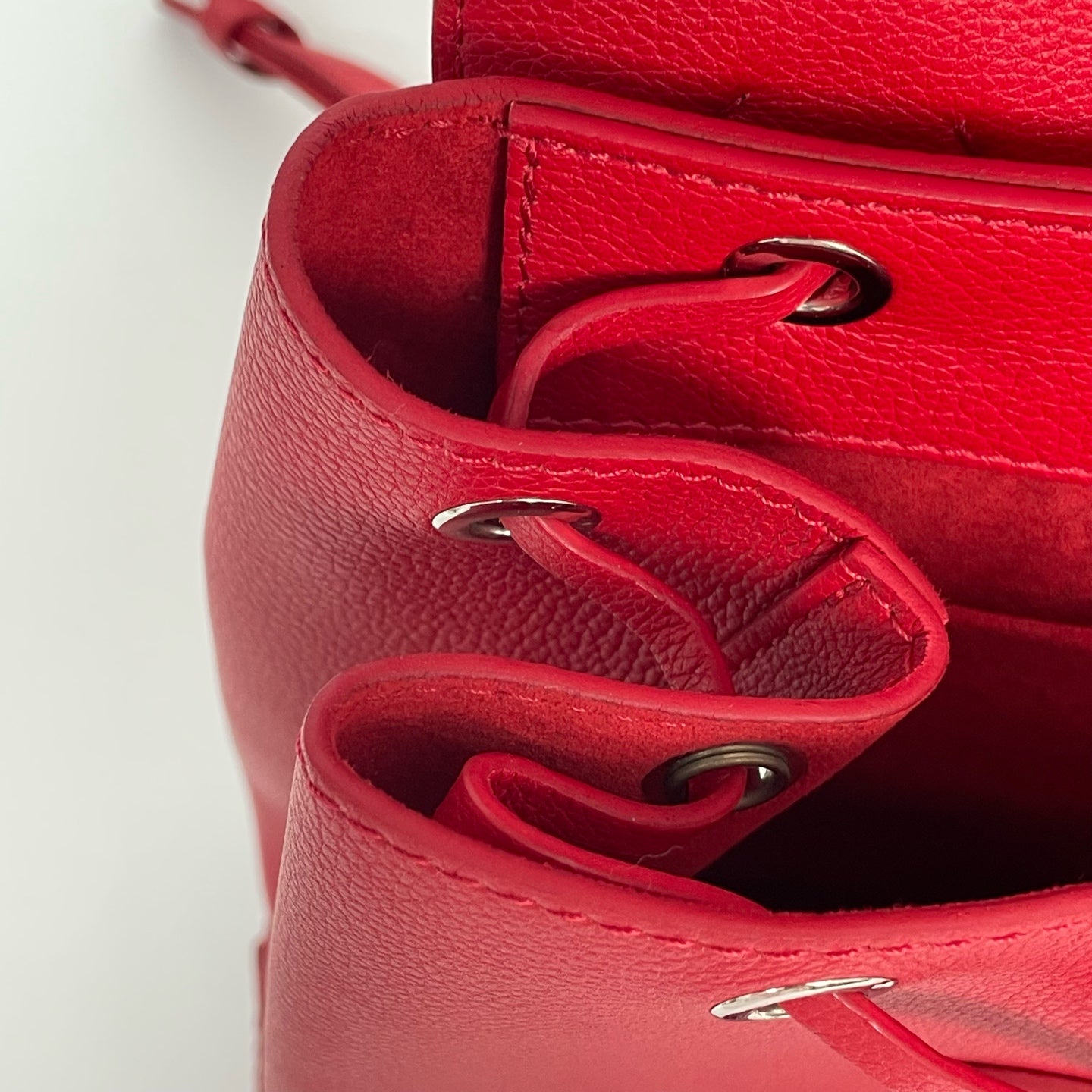 Louis Vuitton - Lockme - Leather - Red - (small)