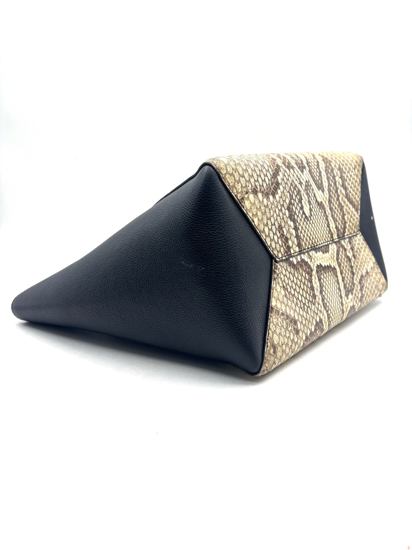 Louis Vuitton - Lockme Tote - Grained calfskin leather and python leather - Black and Beige - (medium)