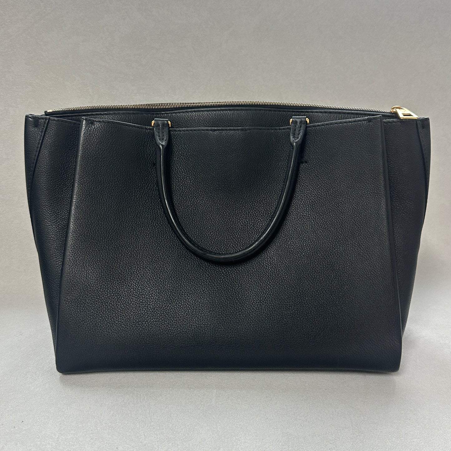 Louis Vuitton - Lockme Tote - Leather - Black - (medium)