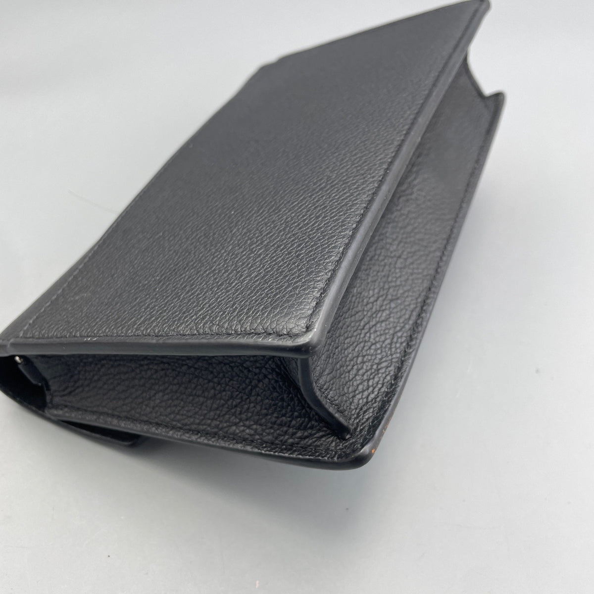 Louis Vuitton - Lockme WOC - Leather - Black - (mini)