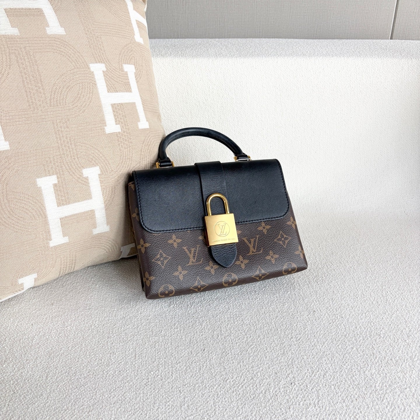 Louis Vuitton - Locky BB - Leather - Black - (mini)