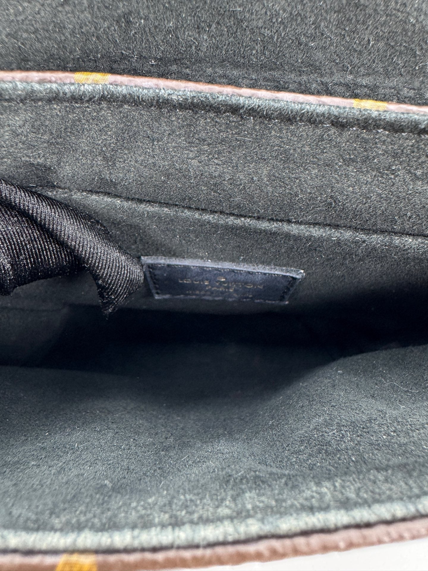 Louis Vuitton - Locky BB - Leather - Black - (small)