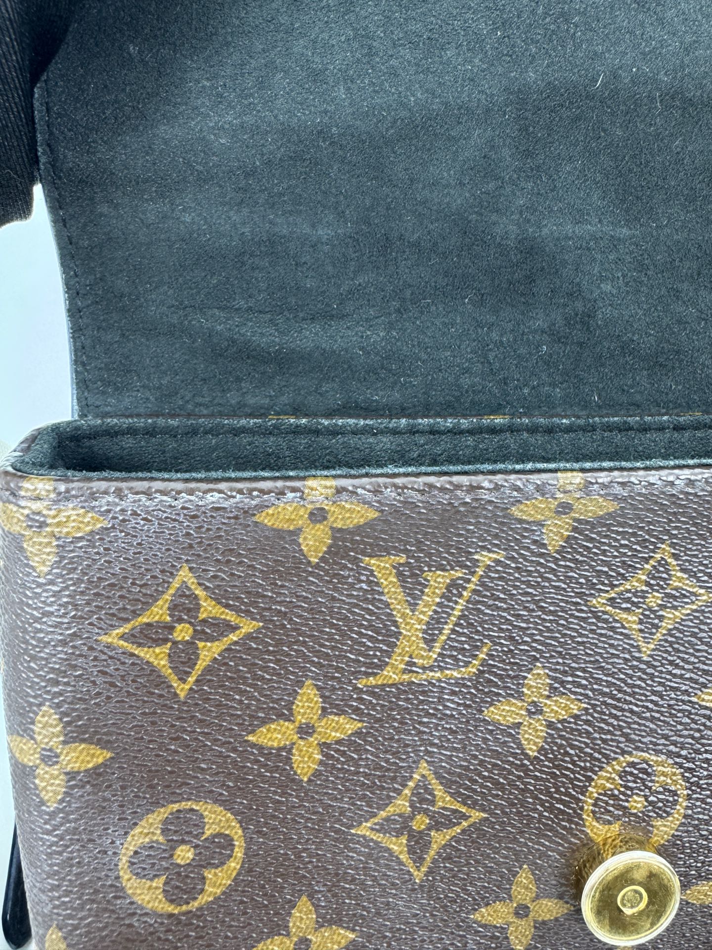 Louis Vuitton - Locky BB - Leather - Black - (small)