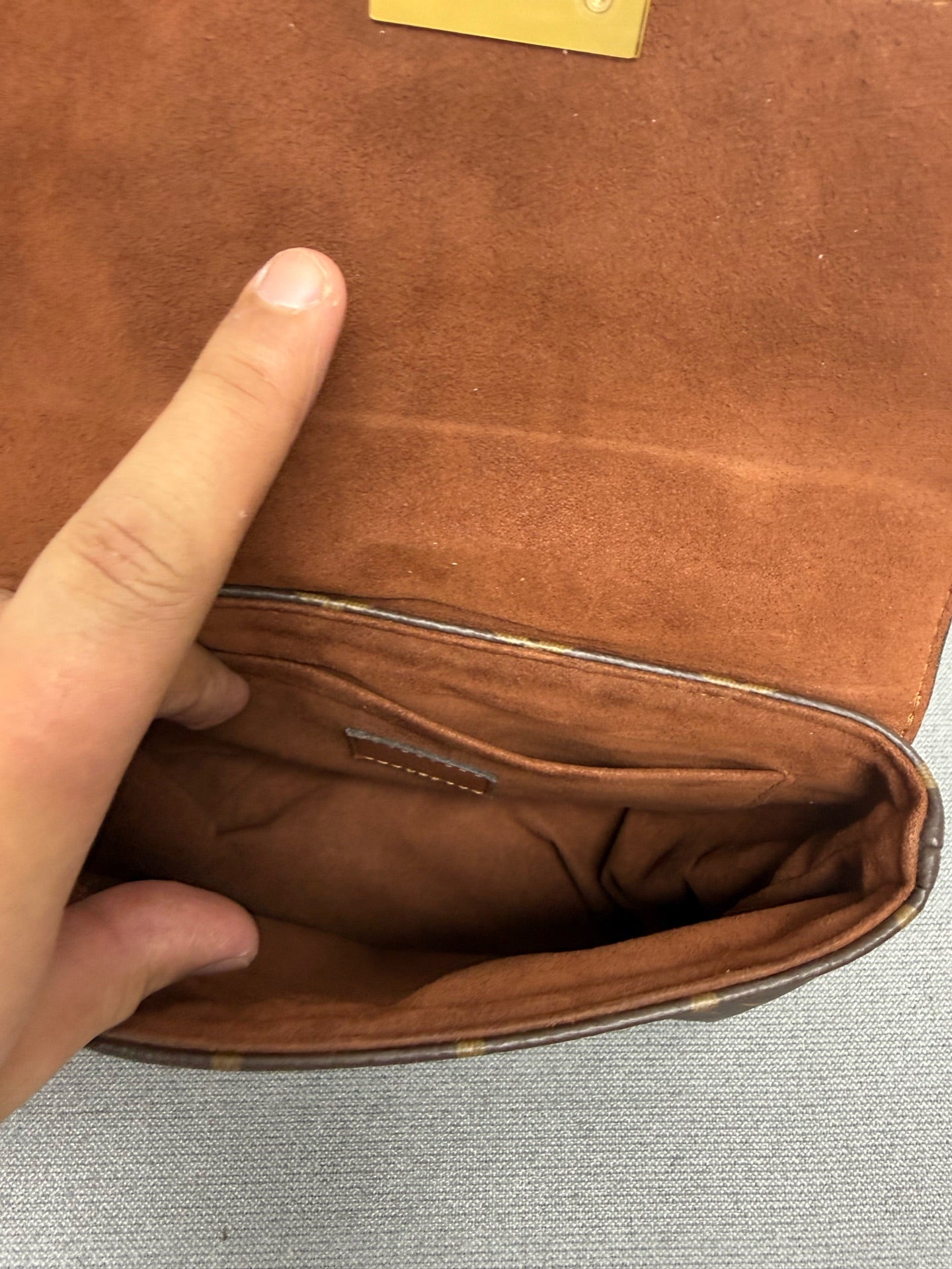 Louis Vuitton - Locky BB - Leather - Brown - (mini)
