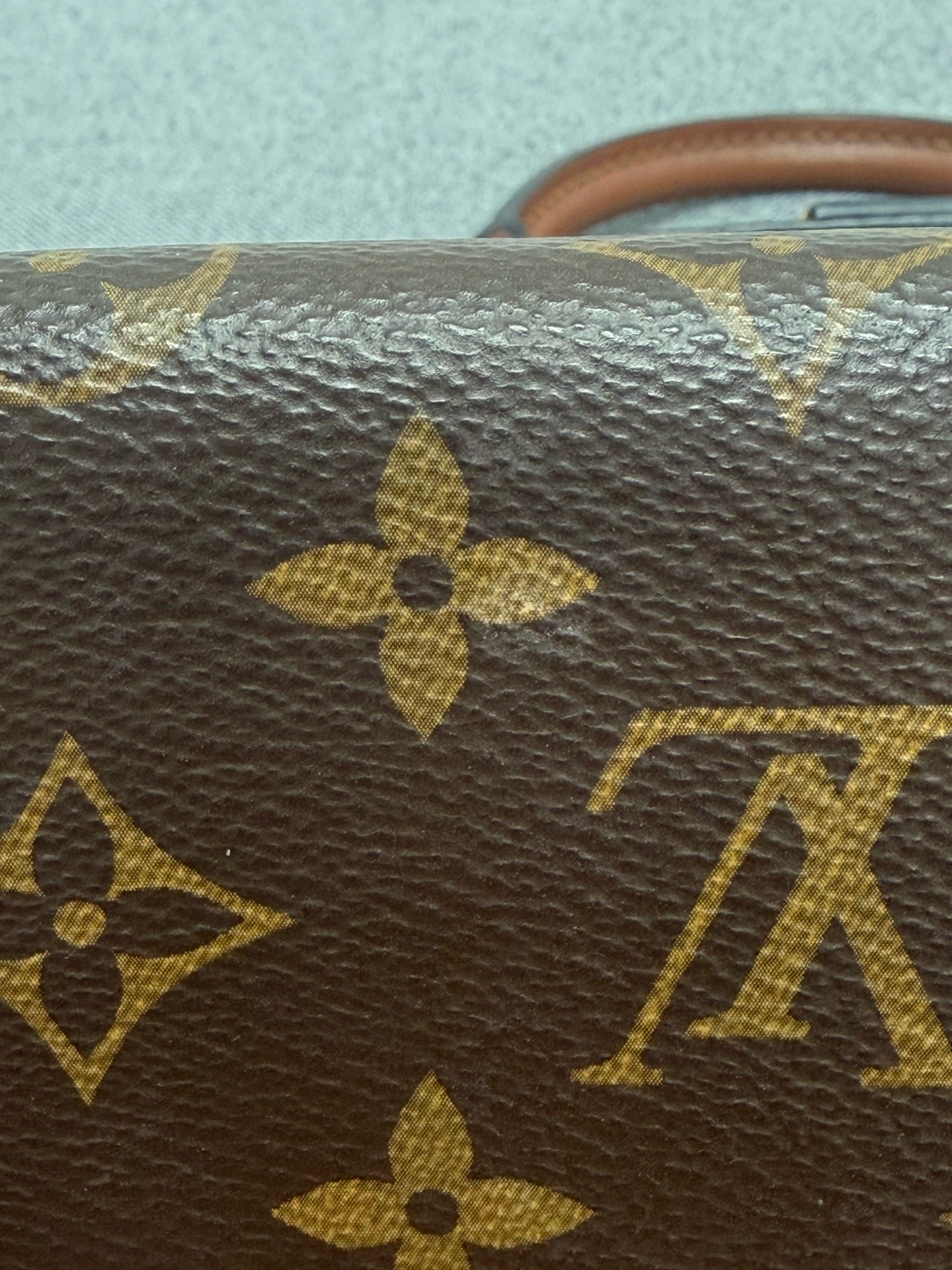 Louis Vuitton - Locky BB - Leather - Brown - (mini)