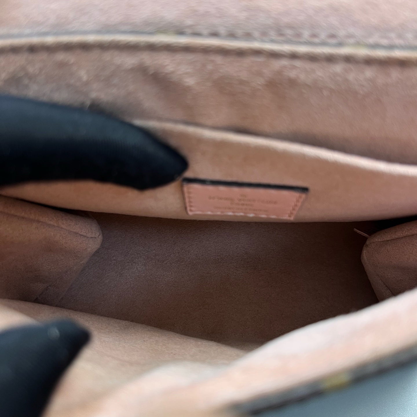 Louis Vuitton - Locky BB - Leather - Pink - (mini)