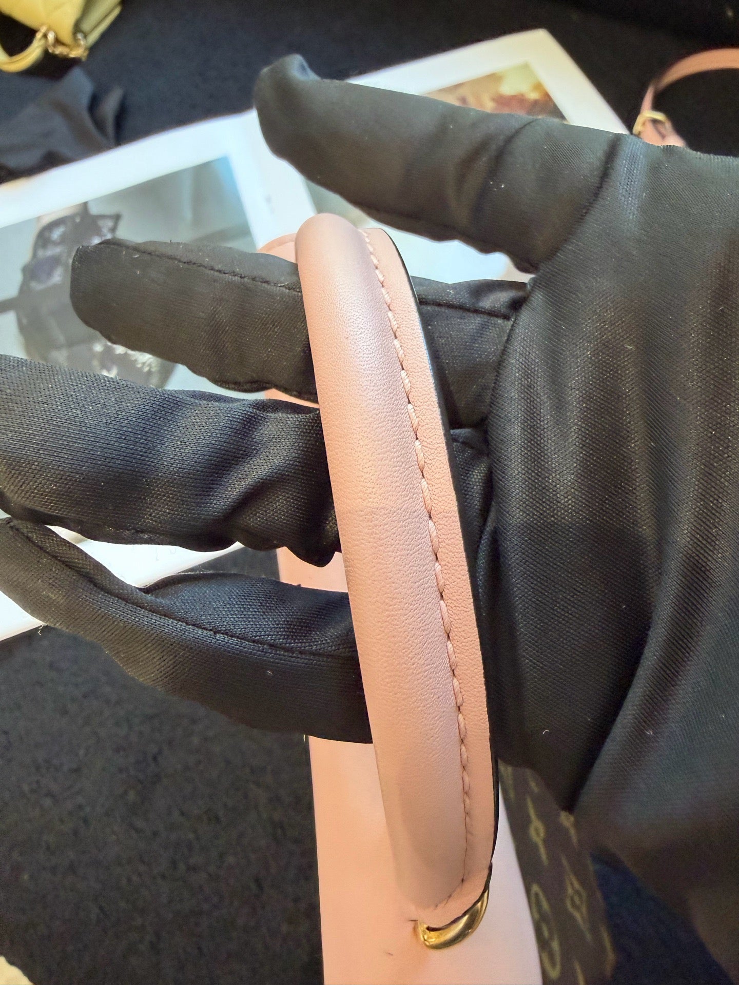 Louis Vuitton - Locky BB - Leather - Pink - (mini)