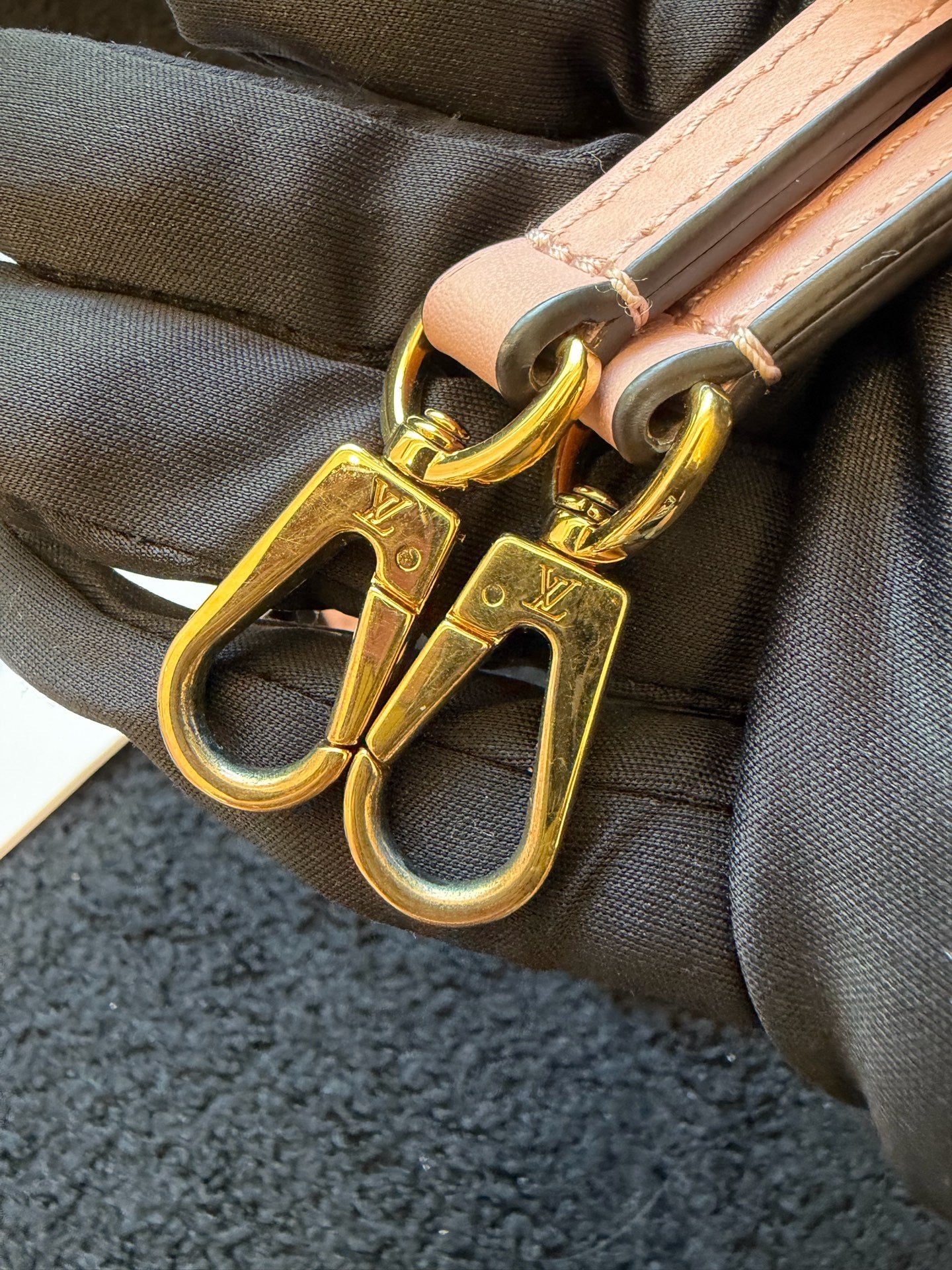 Louis Vuitton - Locky BB - Leather - Pink - (mini)