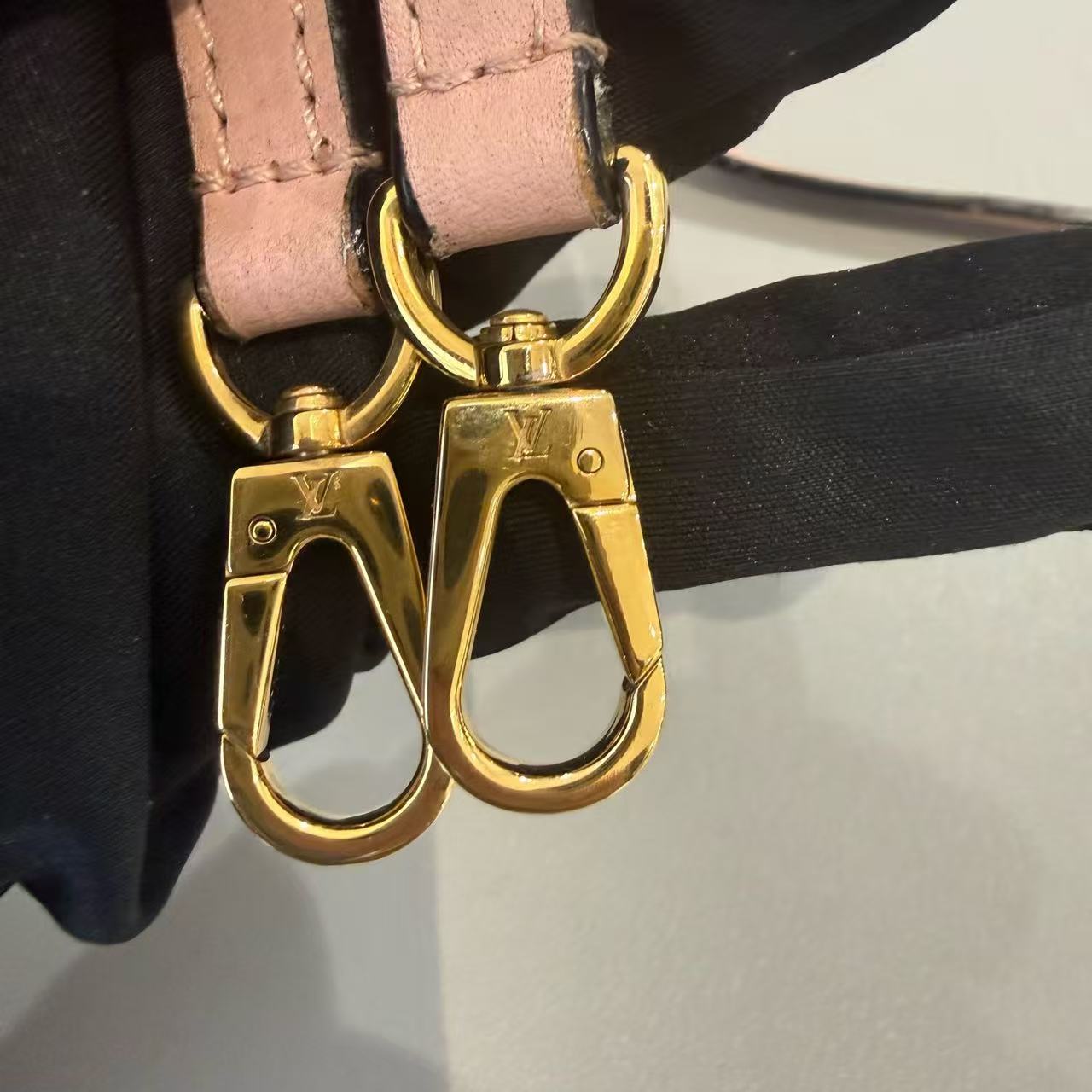 Louis Vuitton - Locky BB - Monogram coated canvas and calfskin leather - Brown and Pink with Gold-Tone Hardware - (mini)
