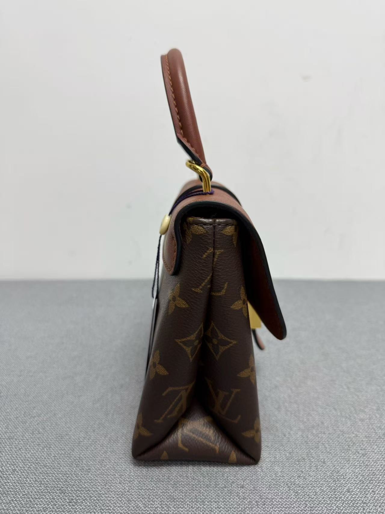 Louis Vuitton - Locky BB - Monogram coated canvas with smooth leather trim - Brown and Caramel - (mini)