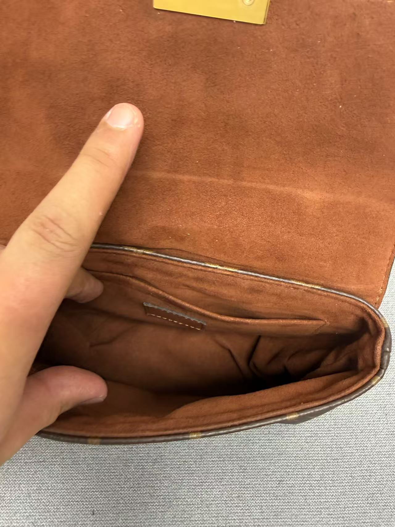 Louis Vuitton - Locky BB - Monogram coated canvas with smooth leather trim - Brown and Caramel - (mini)