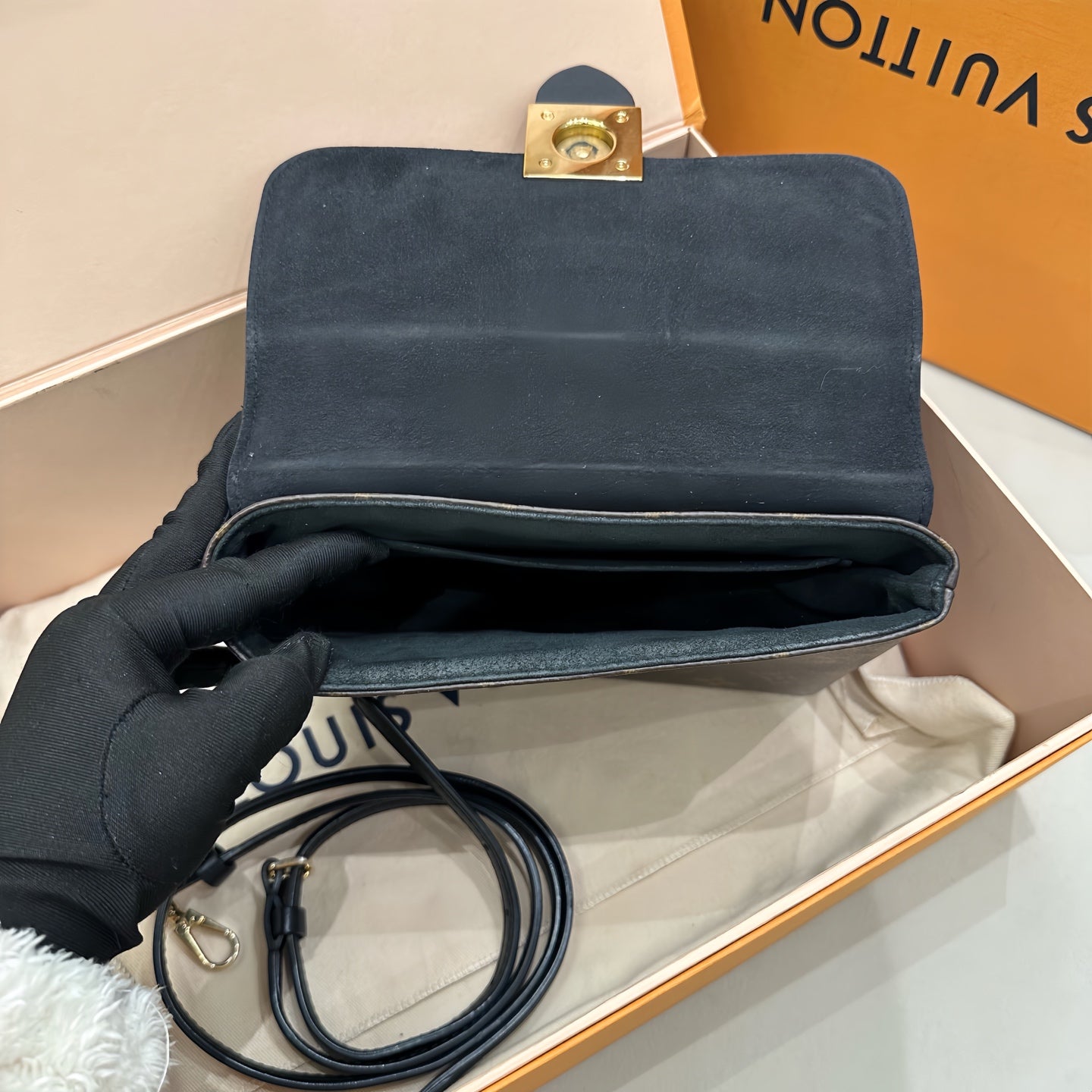 Louis Vuitton - Locky BB - Monogram coated canvas with smooth leather trim - Monogram Brown and Black - (mini)