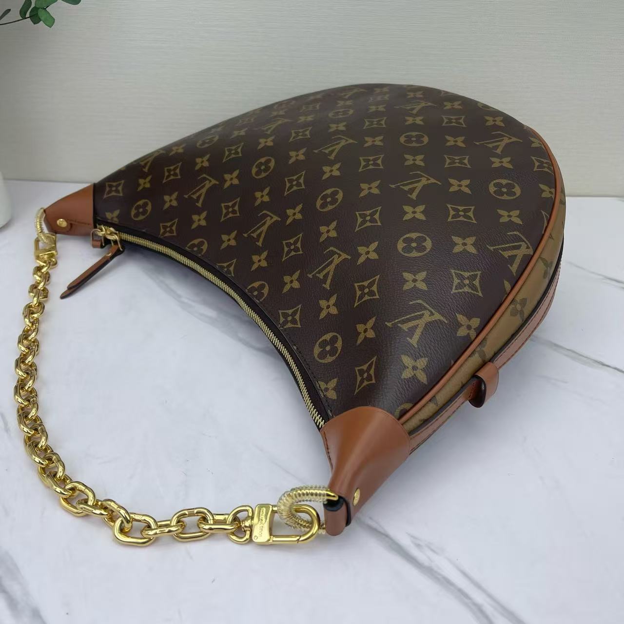 Louis Vuitton - Loop - Monogram coated canvas with natural cowhide leather trim - Brown with natural leather trim and gold-tone hardware - (large)