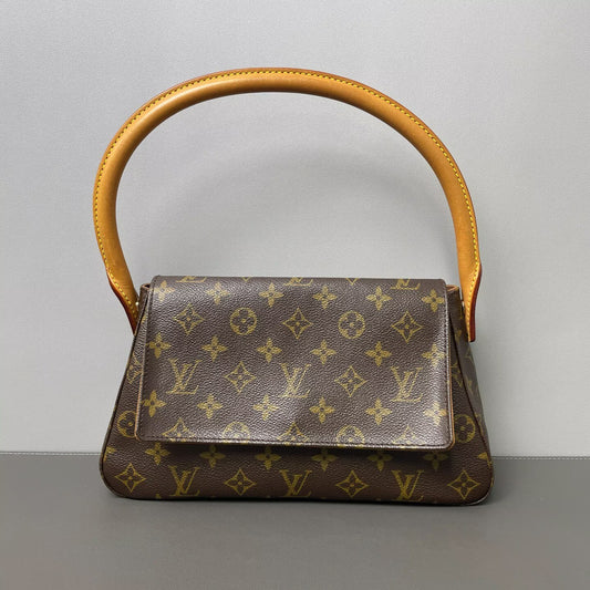 Louis Vuitton - Looping PM - Monogram coated canvas and Vachetta leather - Brown - (small)