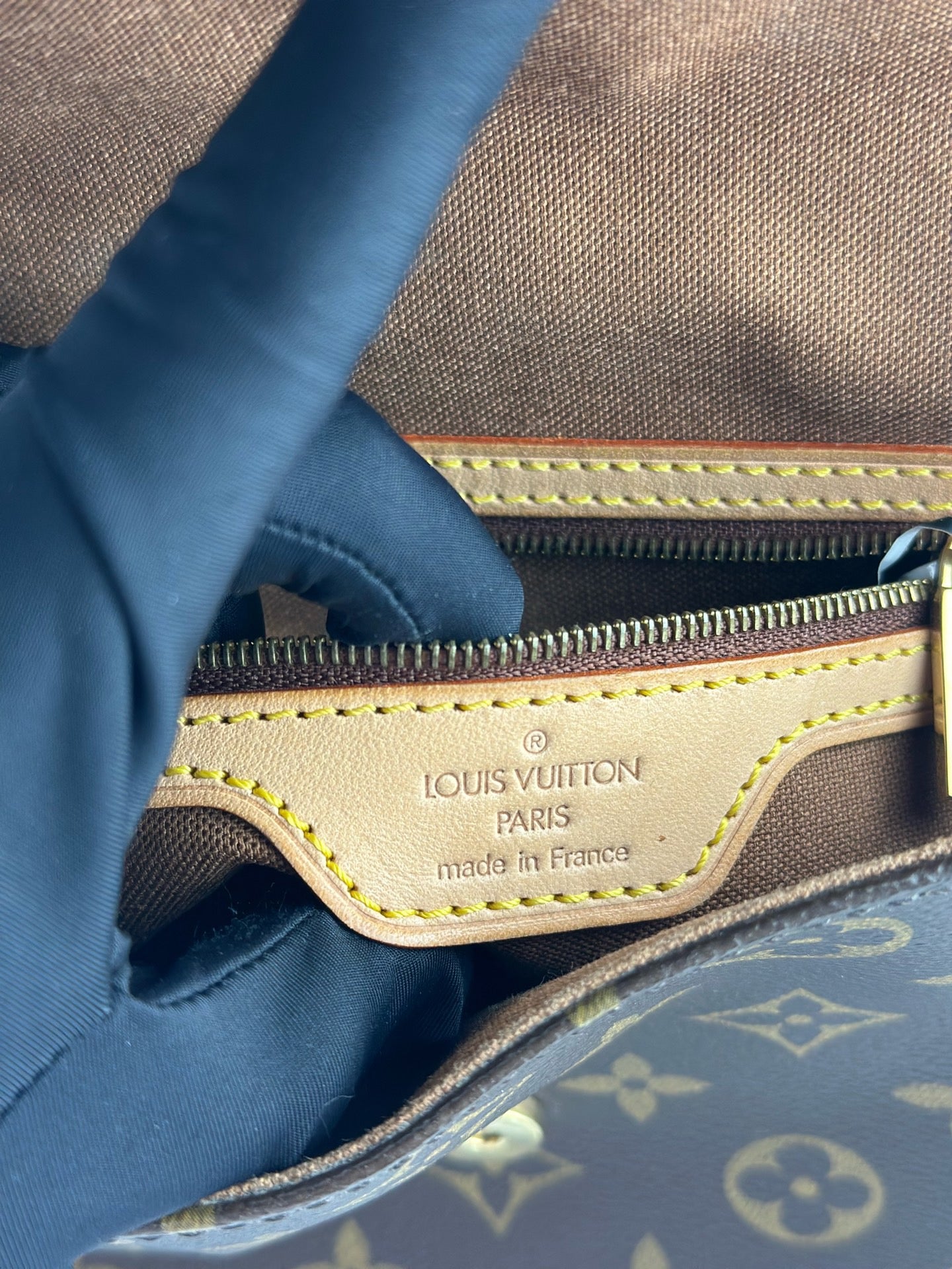 Louis Vuitton - Looping PM - Monogram coated canvas, Vachetta leather - Brown - (Small)