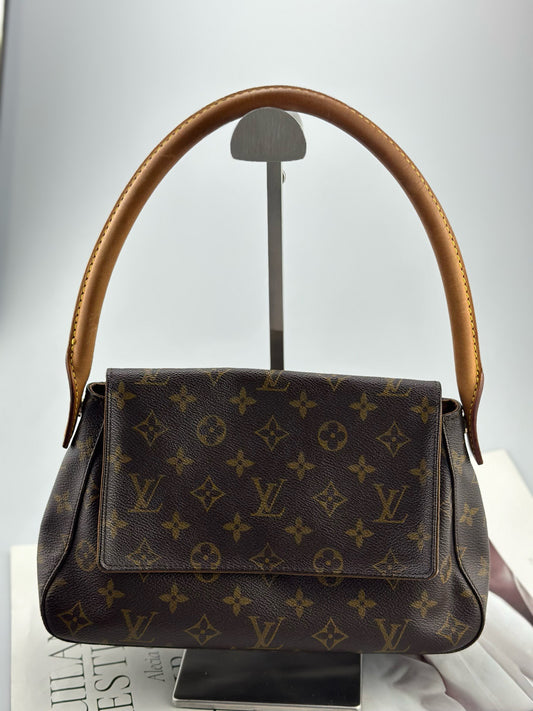Louis Vuitton - Looping Small - Monogram coated canvas with Vachetta leather trim - Brown - (Small)