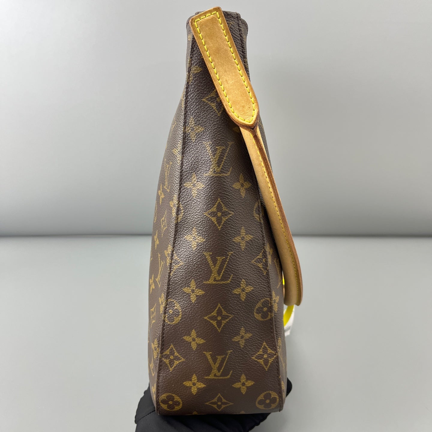 Louis Vuitton - Looping - Synthetic - Brown - (medium)