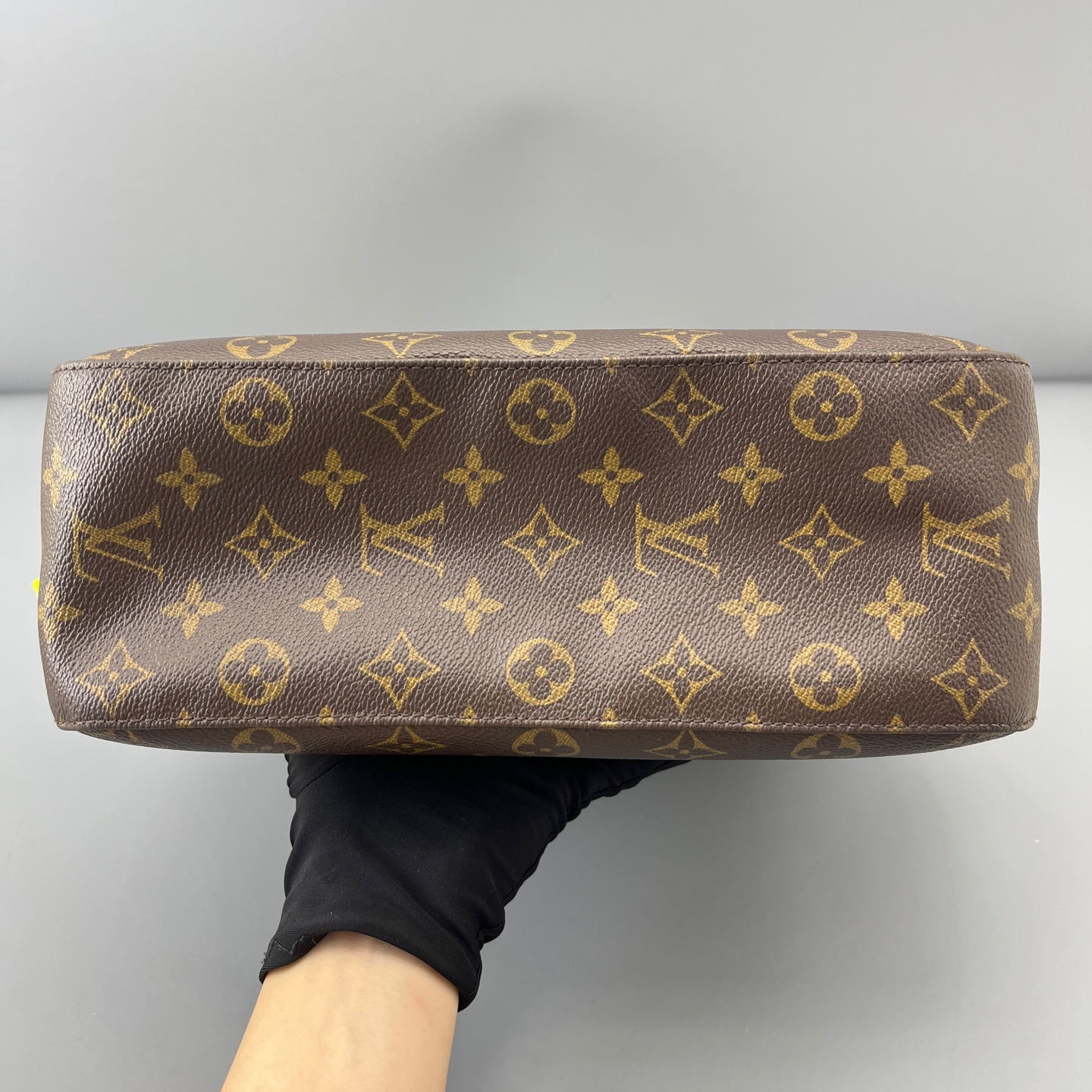 Louis Vuitton - Looping - Synthetic - Brown - (medium)