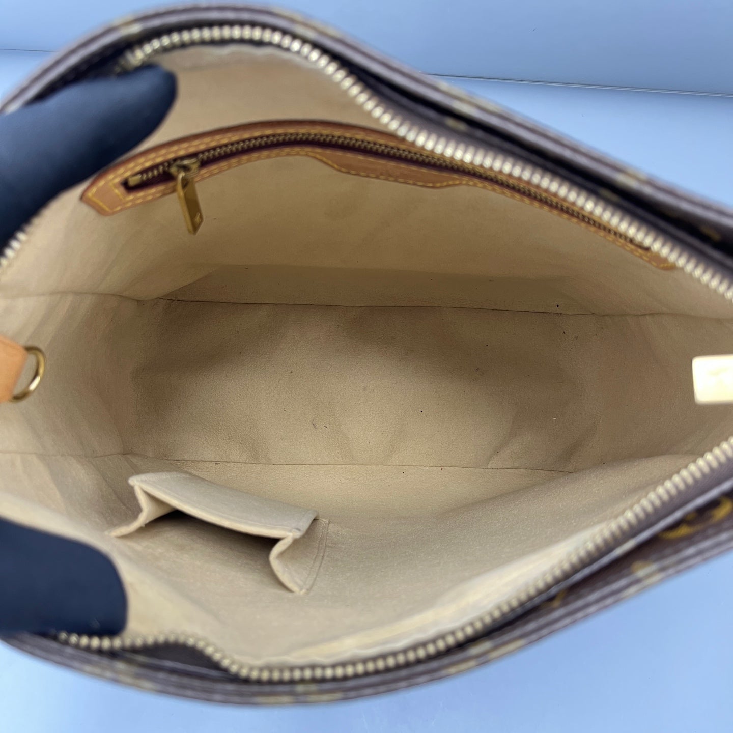 Louis Vuitton - Looping - Synthetic - Brown - (medium)