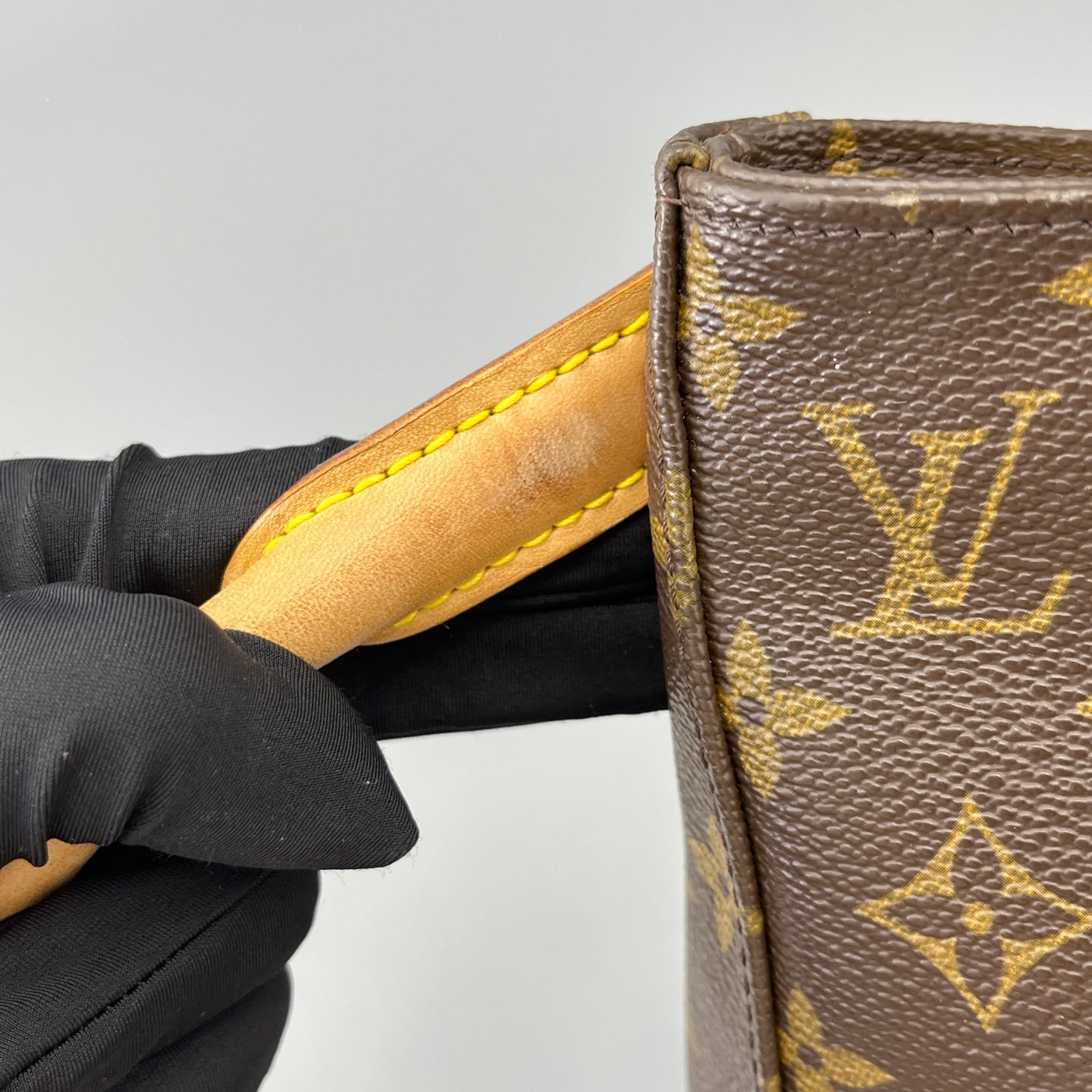 Louis Vuitton - Looping - Synthetic - Brown - (medium)