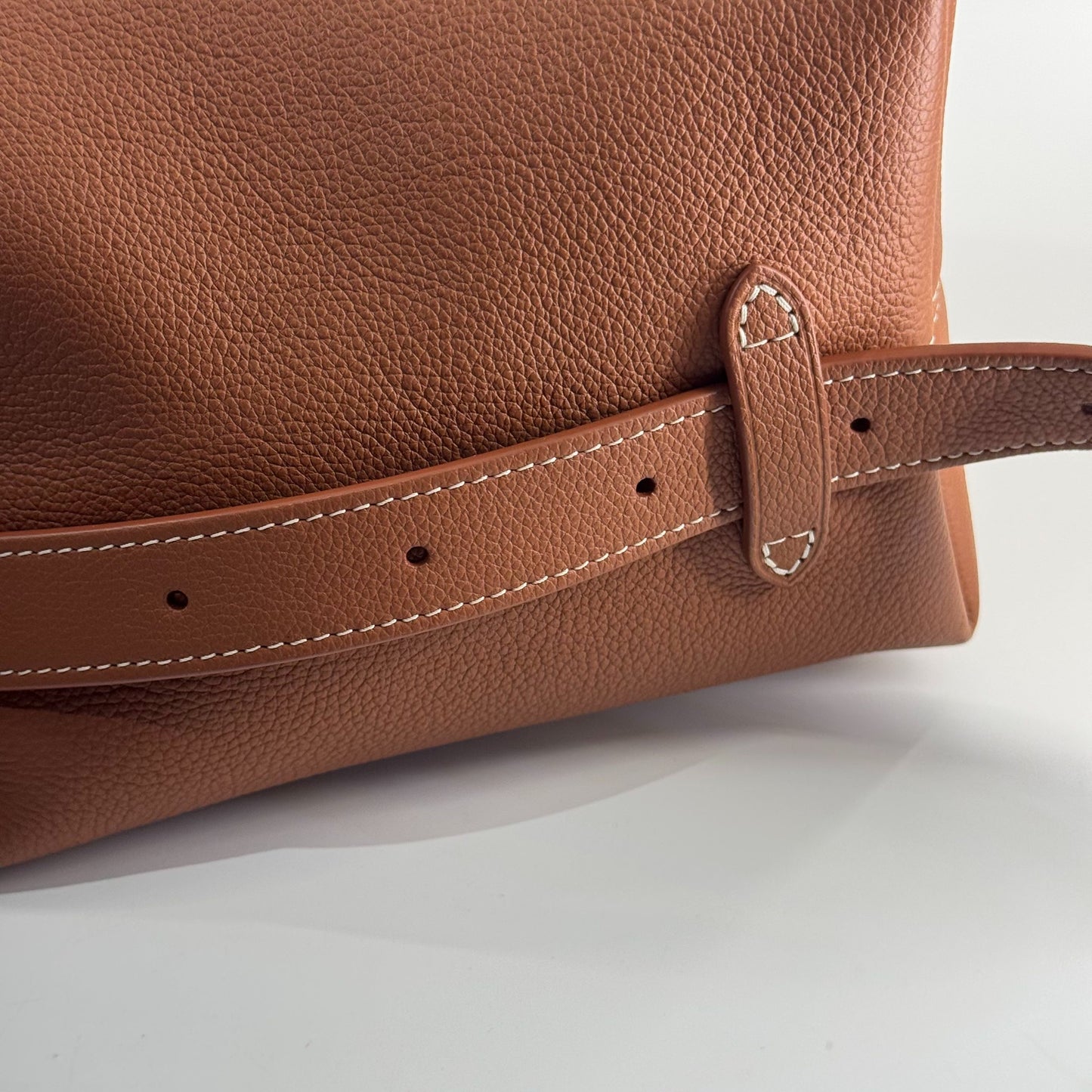 Louis Vuitton - Low key hobo - Leather - Brown
