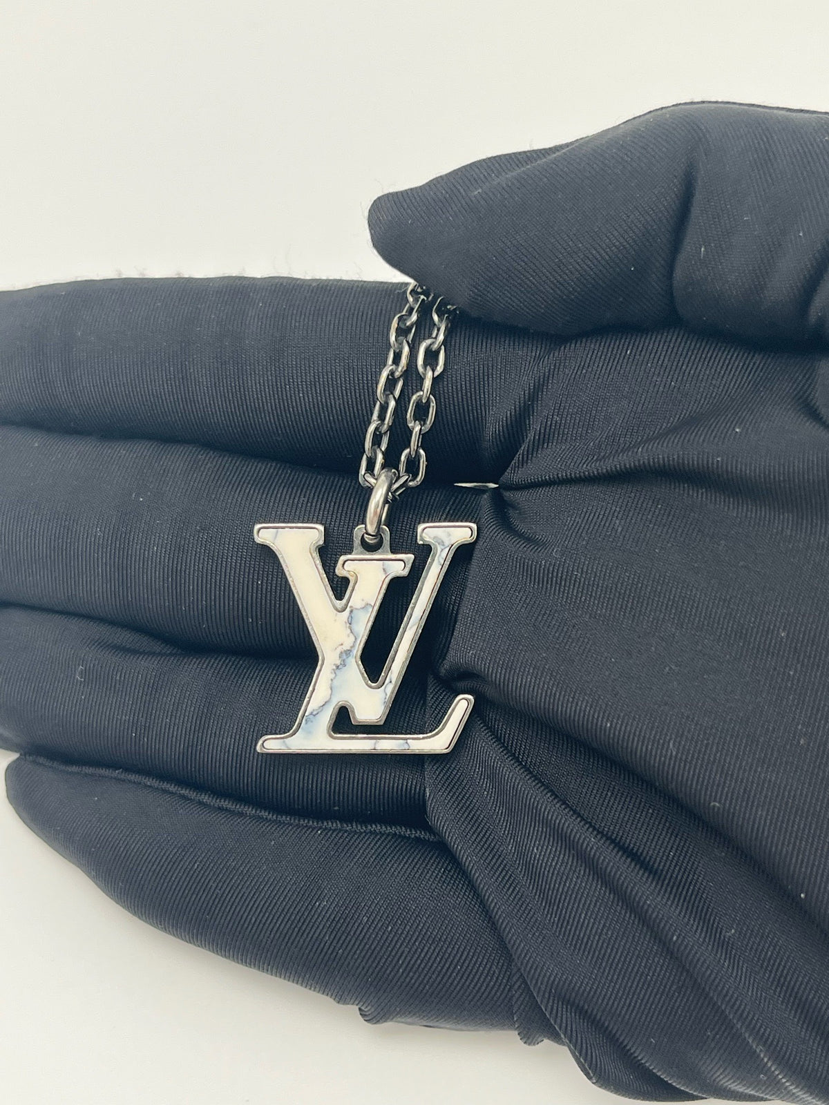 Louis Vuitton - LV Initiales Three-Pendant Necklace - Base metal with an antiqued finish and marble-effect logo detail. - Multicolour - (Medium-long)