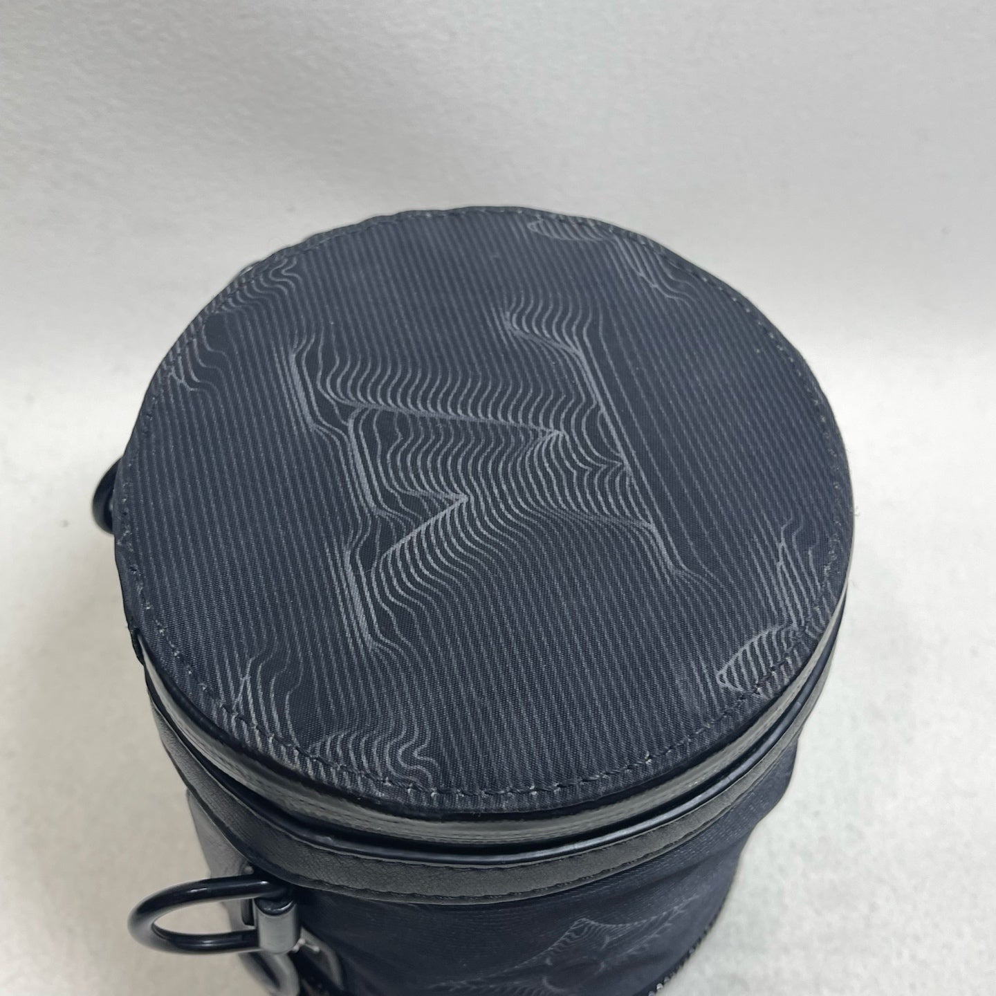 Louis Vuitton - LV2054 Expandable Round Bucket Bag - Technical fabric with leather trim - Black - (small)