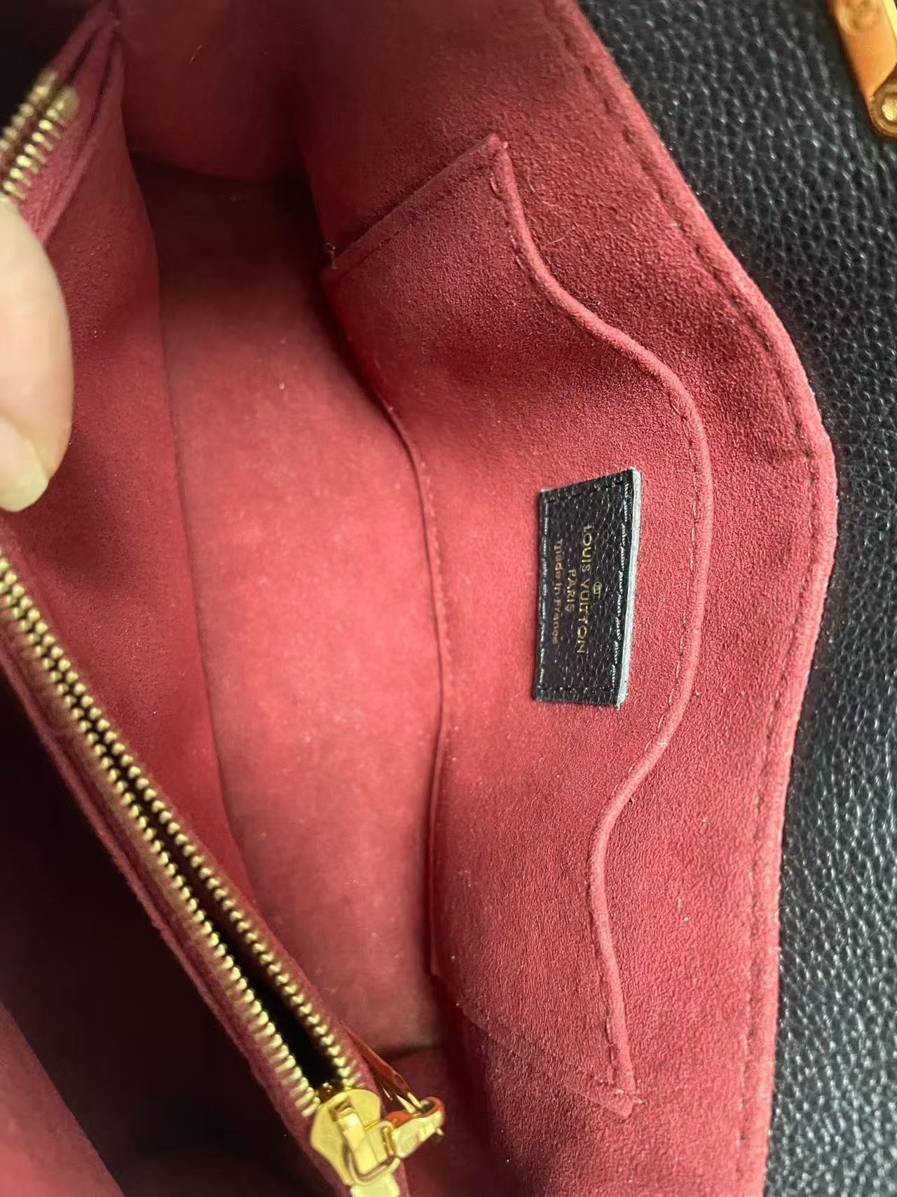 Louis Vuitton - Madeleine Small - Grained leather - Black with Beige motifs and Red interior - (Small)