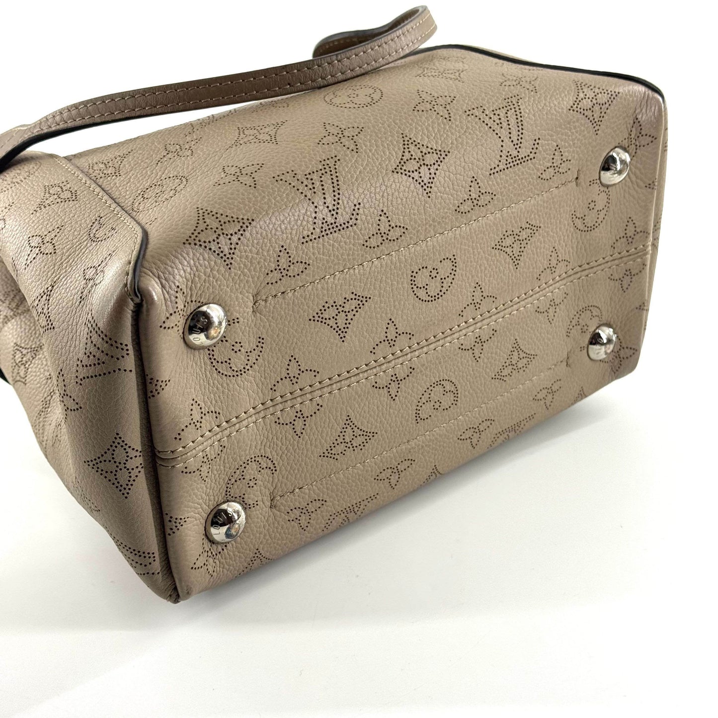 Louis Vuitton - Mahina Babylone BB - Perforated Mahina calfskin leather - Galet (Elephant Grey) - (Small)