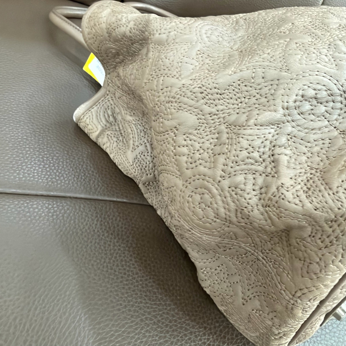 Louis Vuitton - Mahina - Leather - Beige
