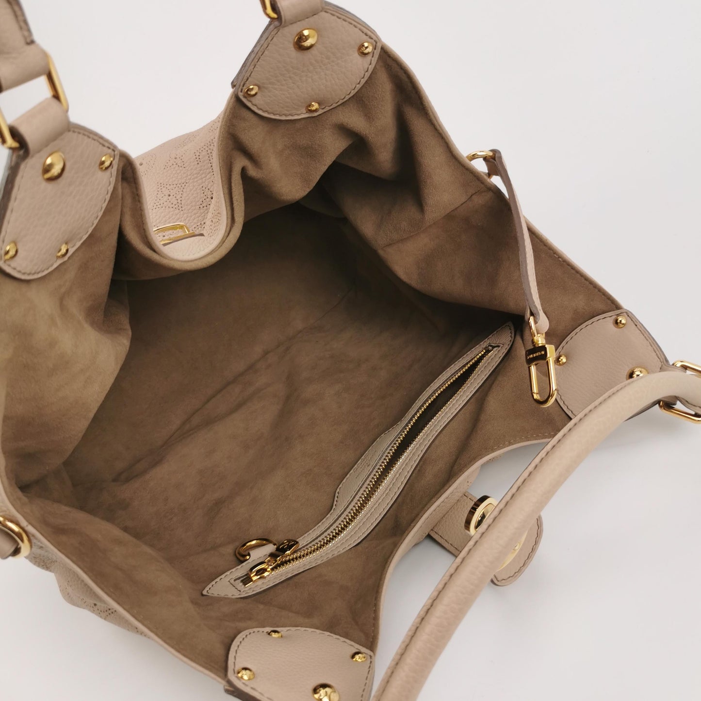 Louis Vuitton - Mahina - Leather - Beige - (medium)
