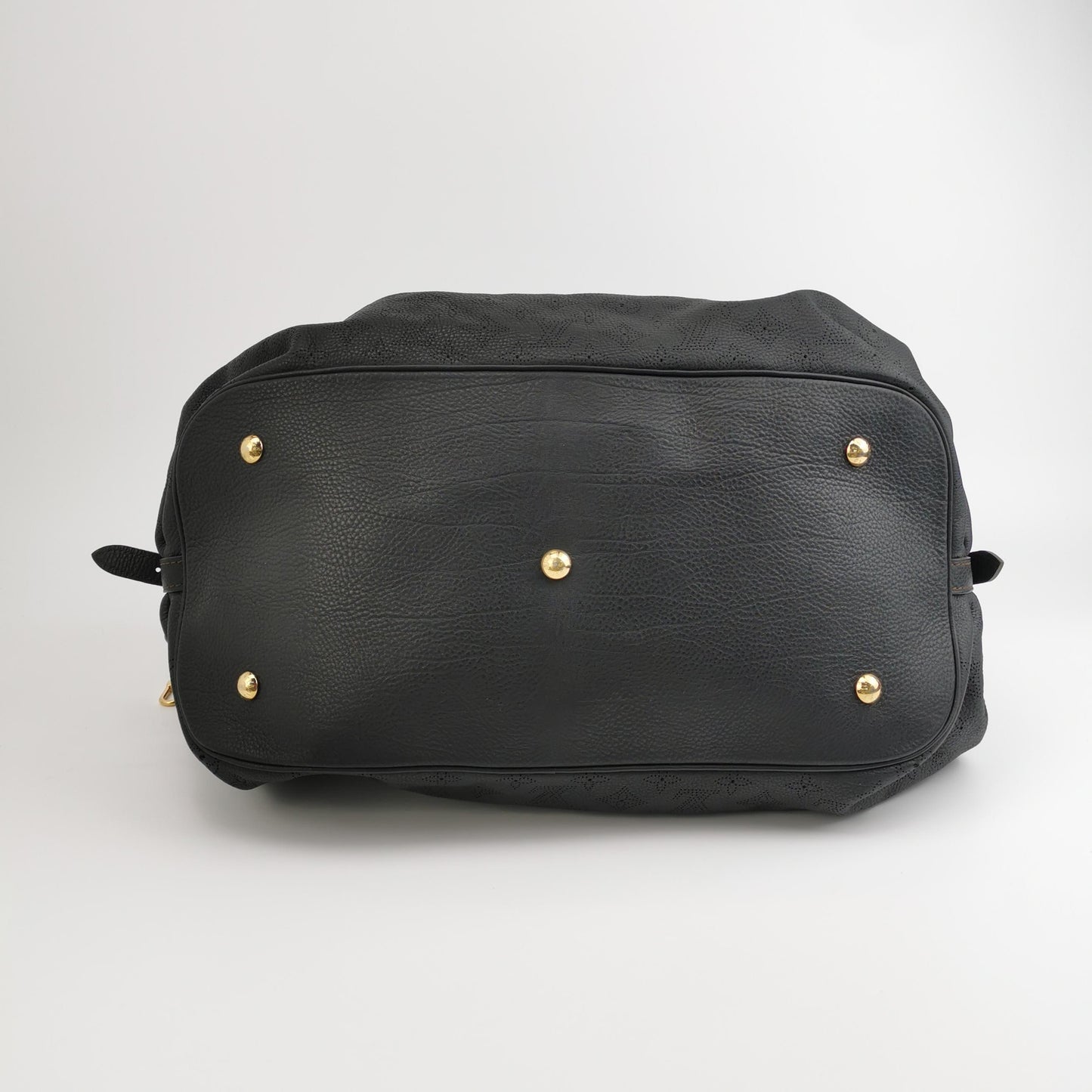 Louis Vuitton - Mahina - Leather - Black - (large)