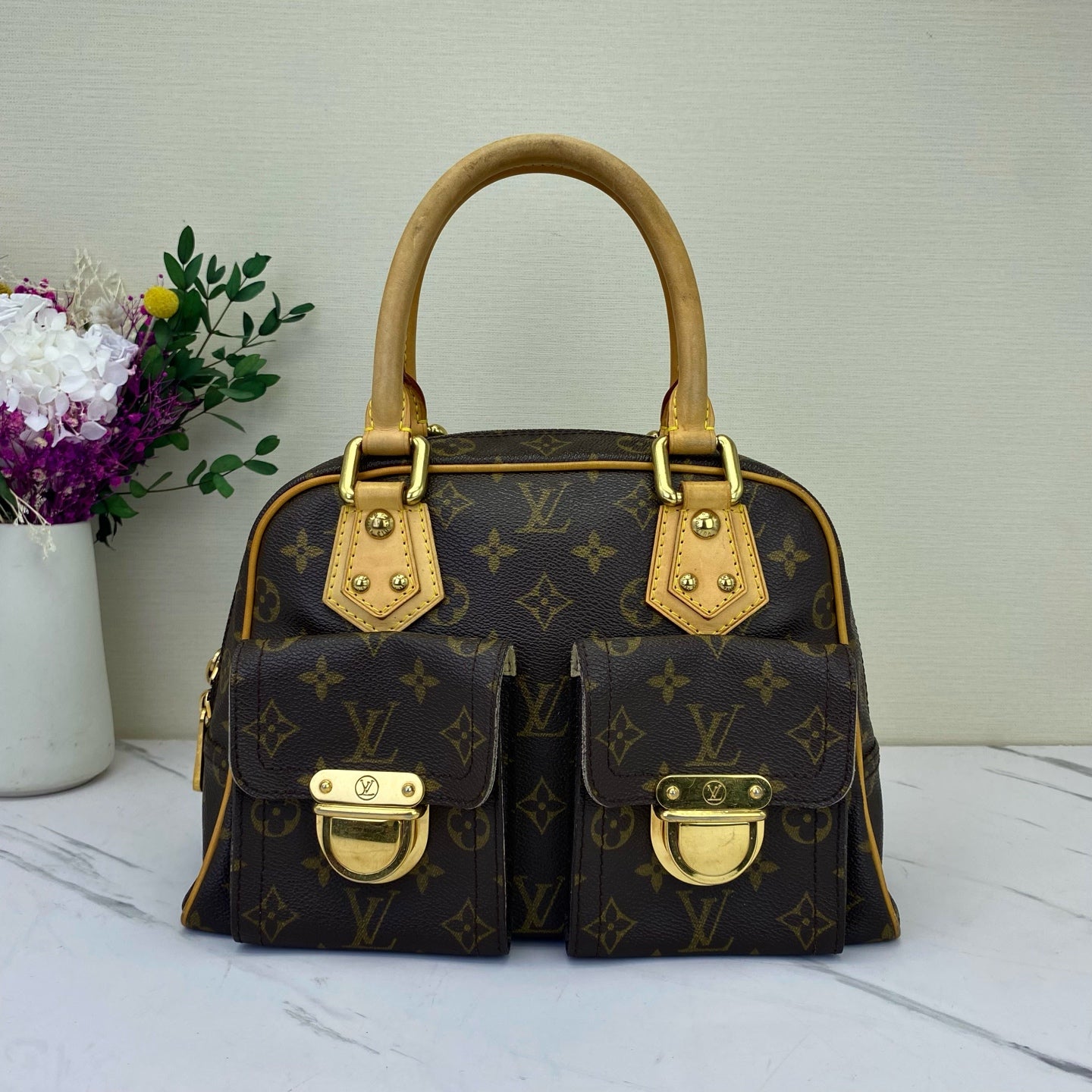 Louis Vuitton - Manhattan - Leather - Brown - (medium)