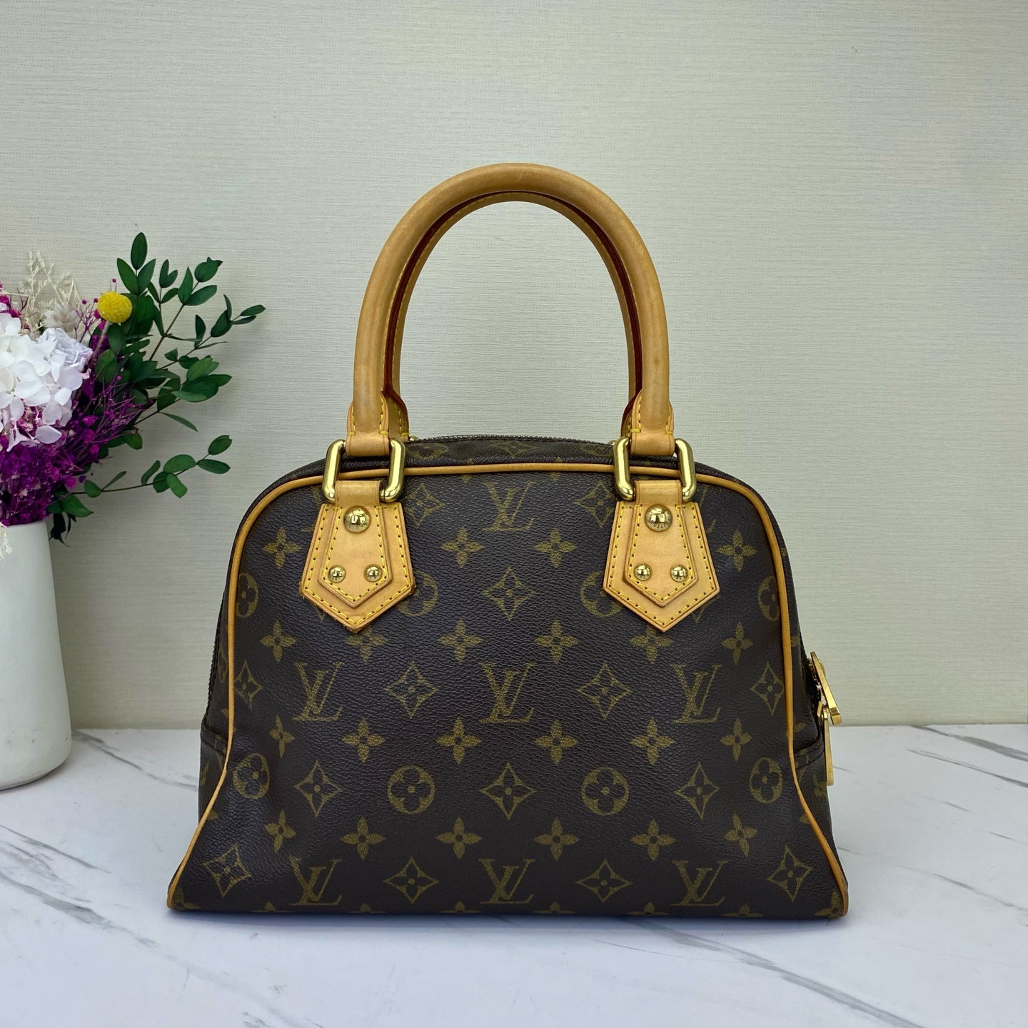 Louis Vuitton - Manhattan - Leather - Brown - (medium)