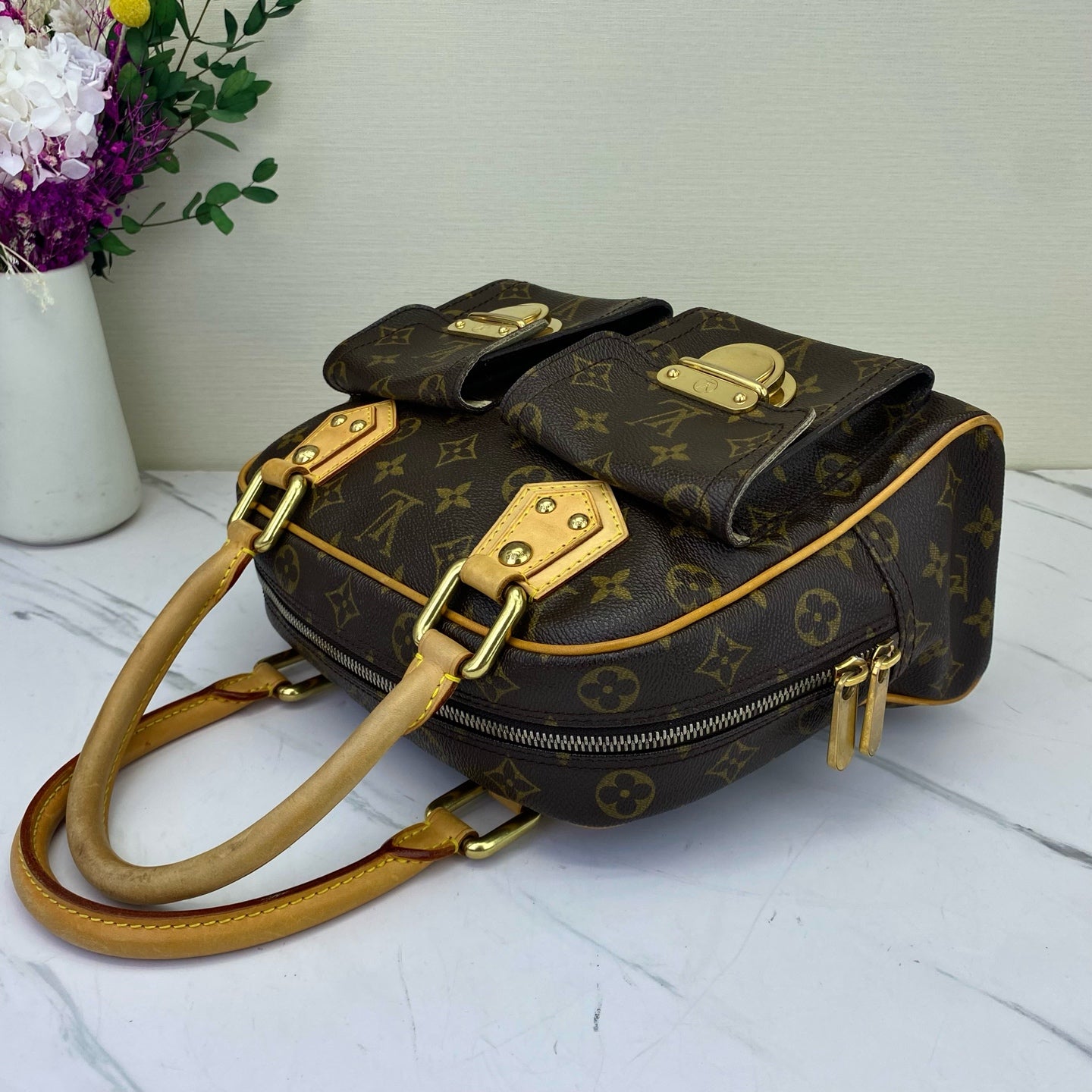 Louis Vuitton - Manhattan - Leather - Brown - (medium)
