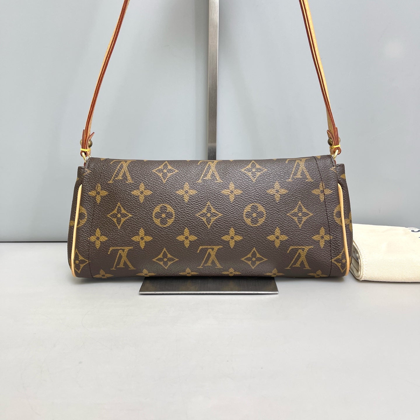 Louis Vuitton - Manhattan - Monogram canvas - Brown - (mini)