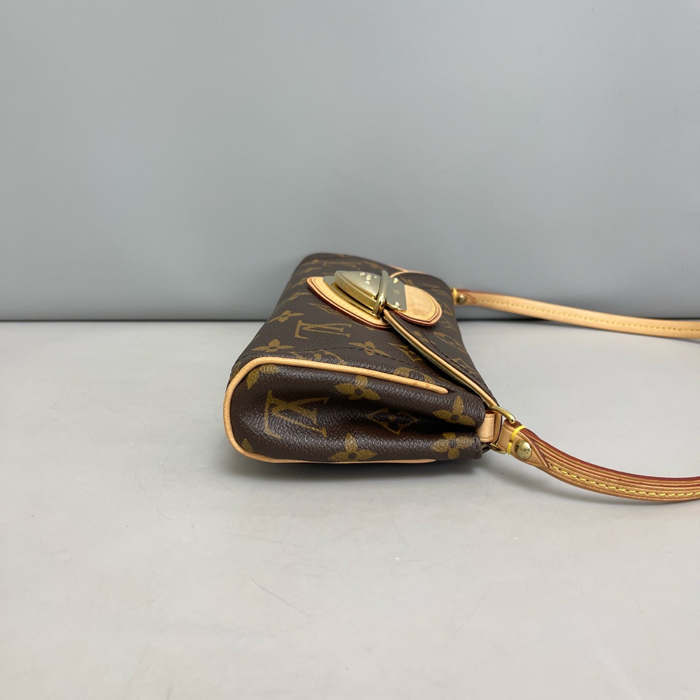 Louis Vuitton - Manhattan - Monogram canvas - Brown - (mini)