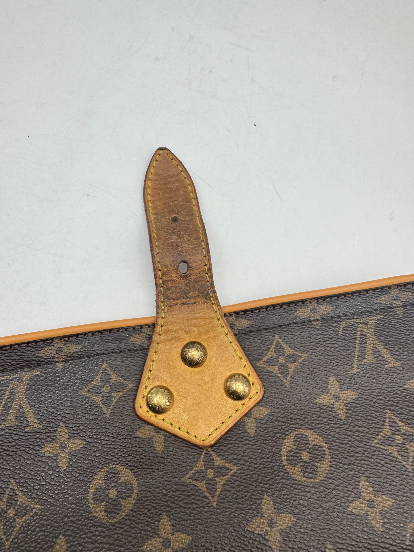 Louis Vuitton - Manhattan - Monogram coated canvas with Vachetta leather trim - Brown - (medium)