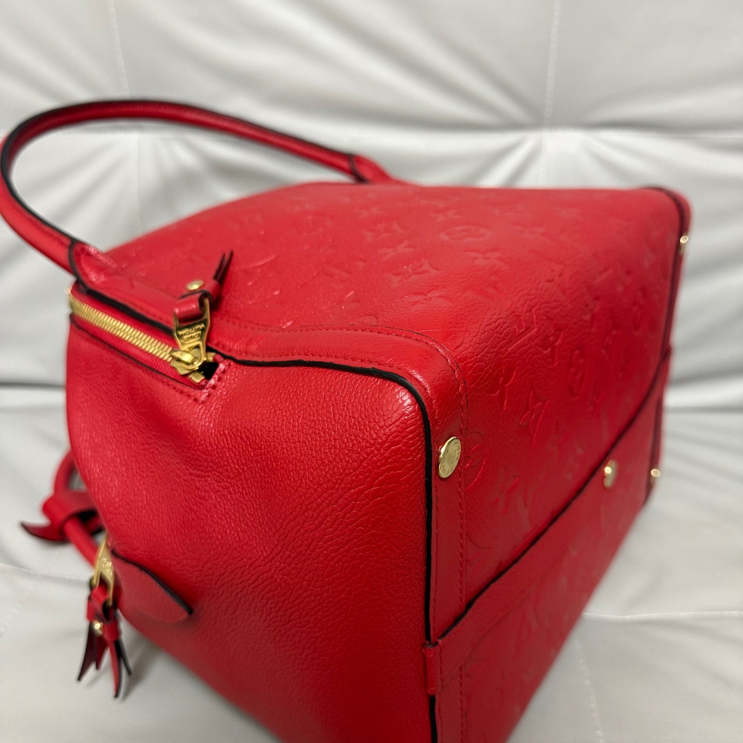 Louis Vuitton - Marais - Leather - Red - (medium)